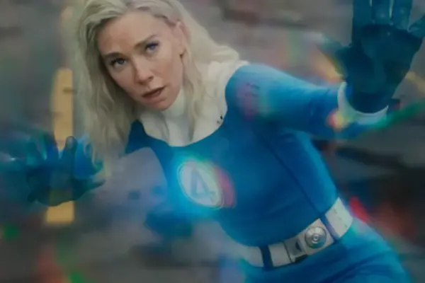 Perempuan Tangguh di Dunia Kerja: Belajar dari Sosok Sue Storm Ilustrasi wanita bekerja dengan latar superhero, menggambarkan kekuatan dan empati perempuan di dunia profesional.