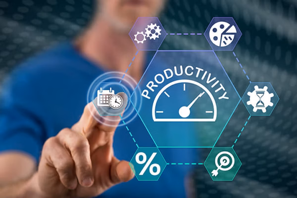 Ilustrasi seseorang sedang mengatur daftar tugas di laptop dengan sticky notes berwarna untuk meningkatkan productivity.