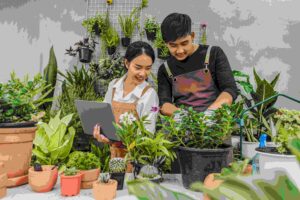 Mengenal Green Jobs: Gaji, Peluang Karir, dan Tips Memulainya